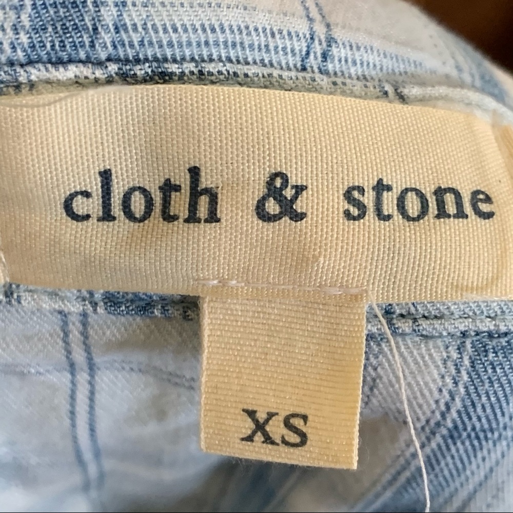 Cloth & Stone Blue White Frayed Button Up Flannel - Picture 6 of 7